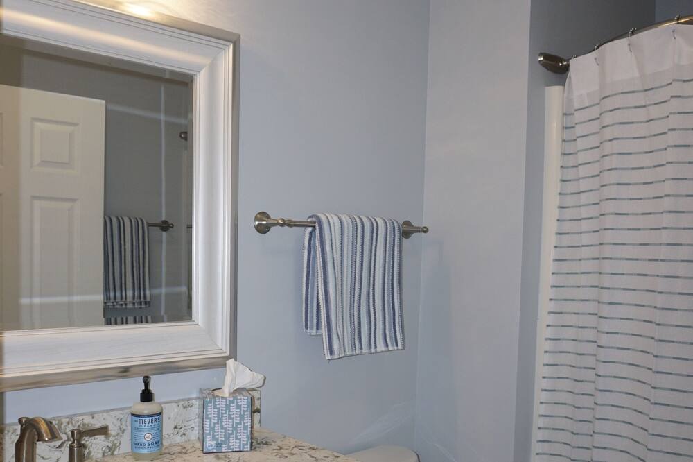 Photo of Bathroom in The Cottages