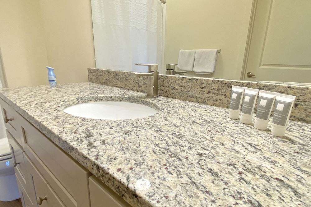 Photo of Bathroom in Eden