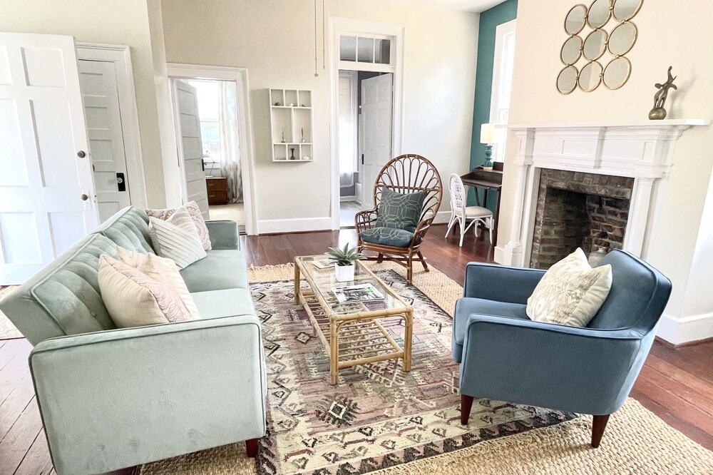Photo of Livingroom in Radcliffeborough