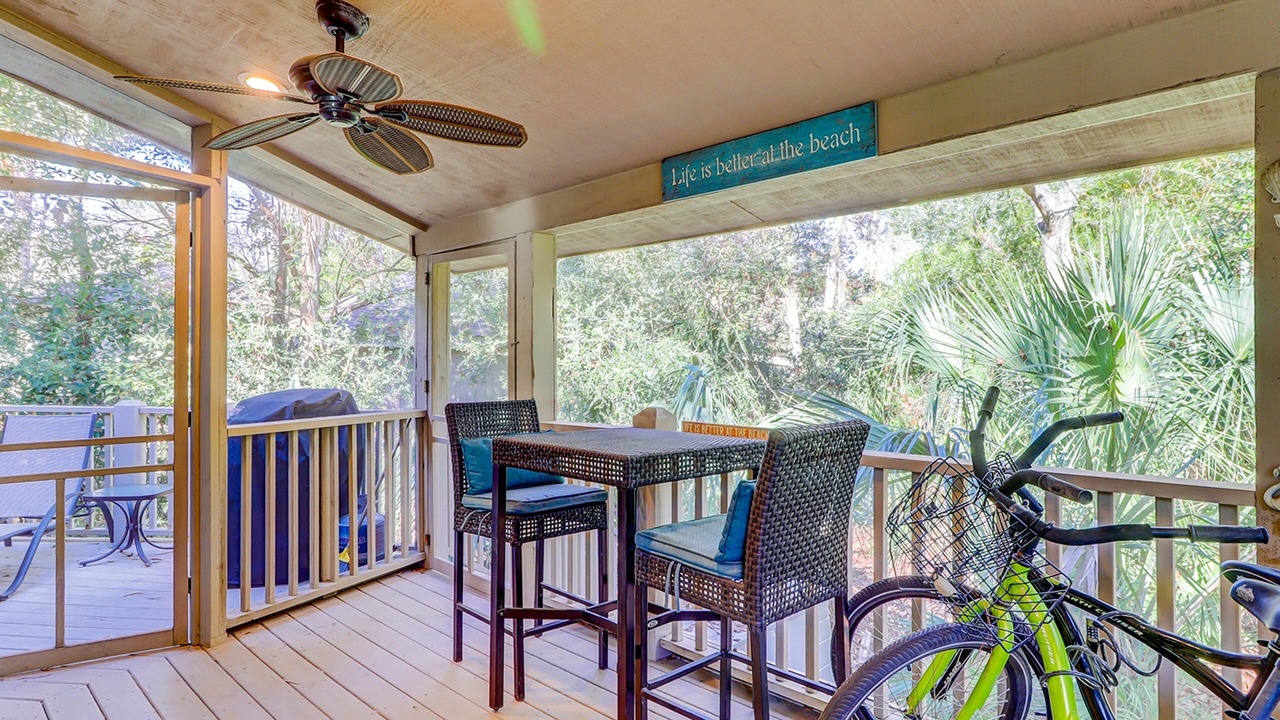 Photo of Patio Balcony in Night Heron