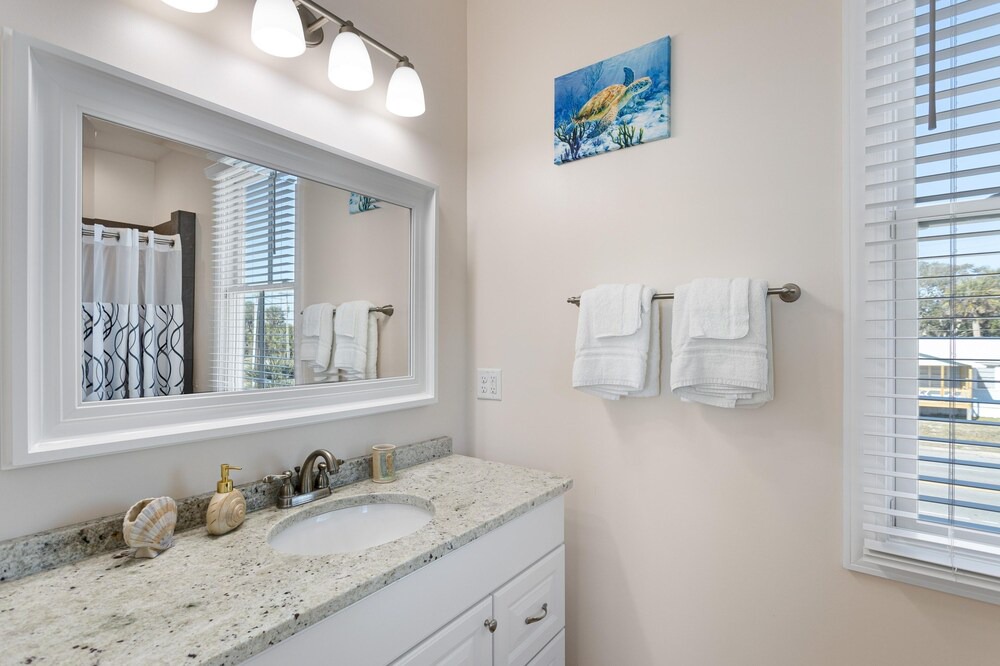 Photo of Bathroom in Edisto Island