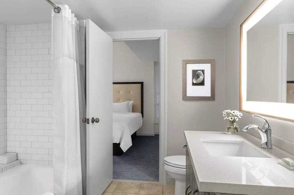 Photo of Bathroom in Harbour Town