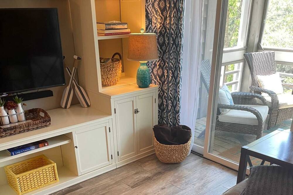 Photo of Bedroom in Seabrook Island