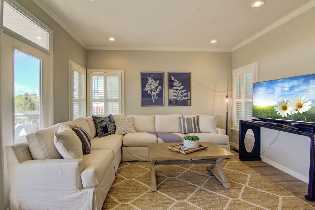 Photo of Livingroom in Ocean Point