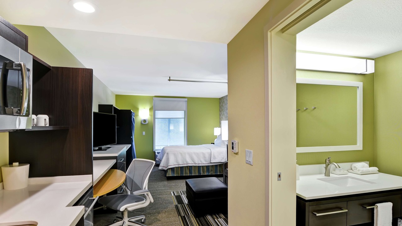 Photo of Bedroom in Palmetto Dunes