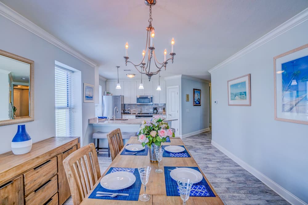 Photo of Livingroom in Isle of Palms
