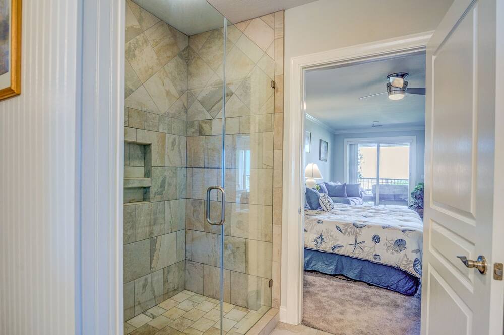 Photo of Bathroom in Isle of Palms