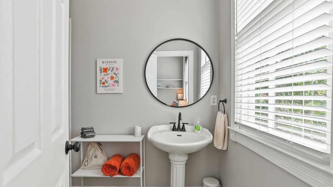 Photo of Bathroom in Beach Institute