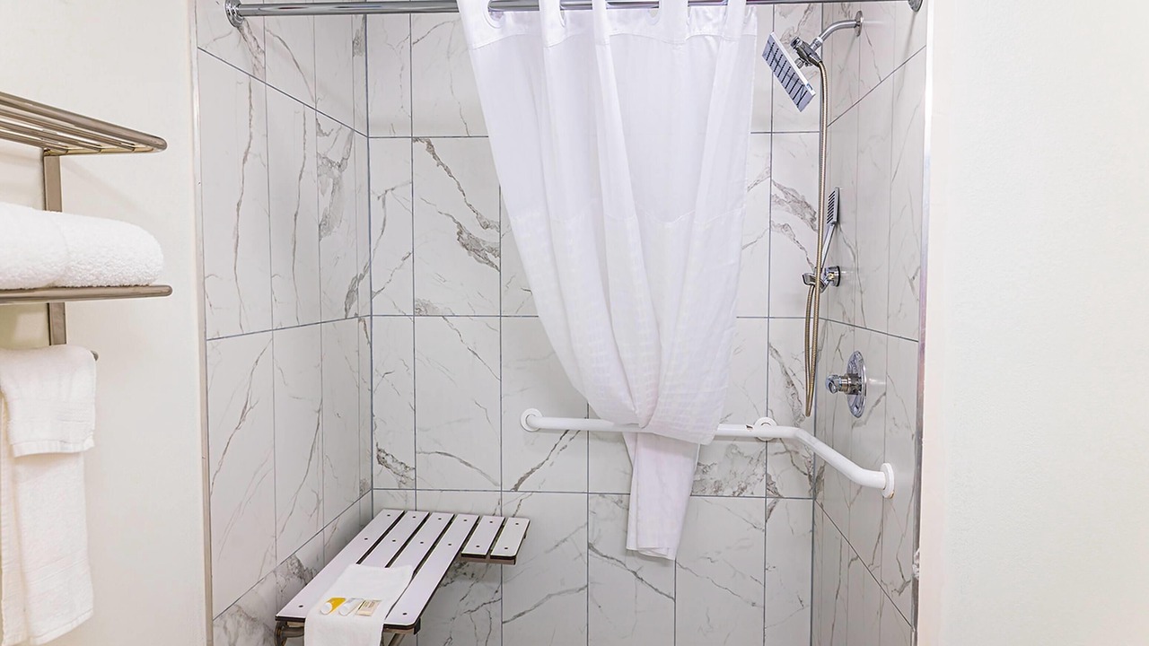 Photo of Bathroom in Port Wentworth