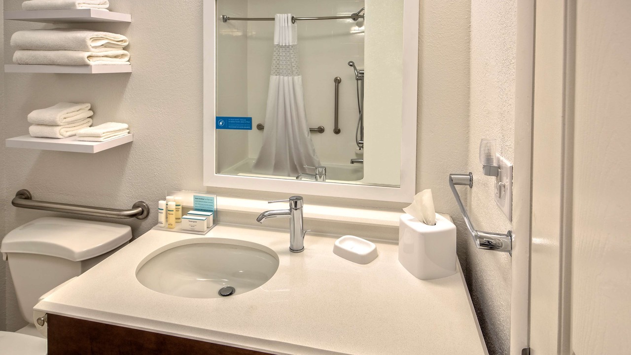 Photo of Bathroom in Port Wentworth