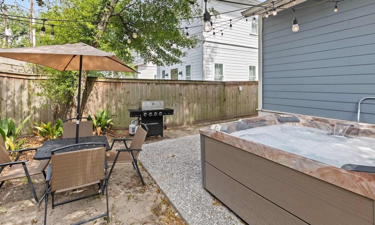 Photo of Outdoor in Mount Pleasant