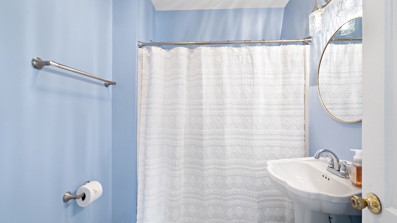 Photo of Bathroom in Beaufort