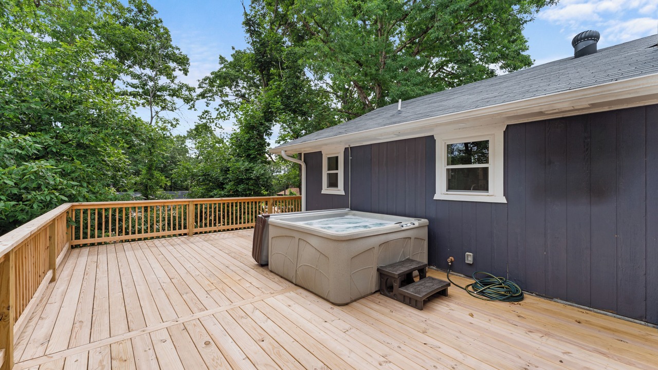 Photo of Patio Balcony in Beaver Shores