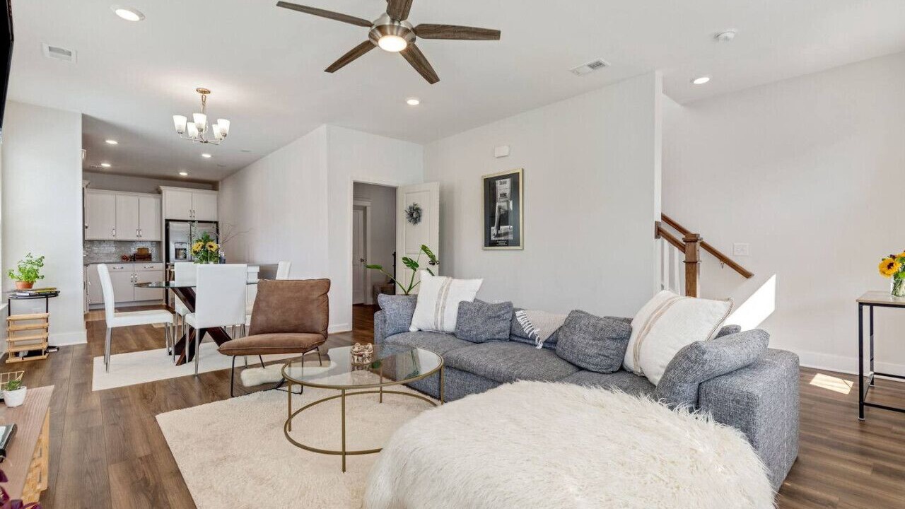 Photo of Livingroom in North Charleston