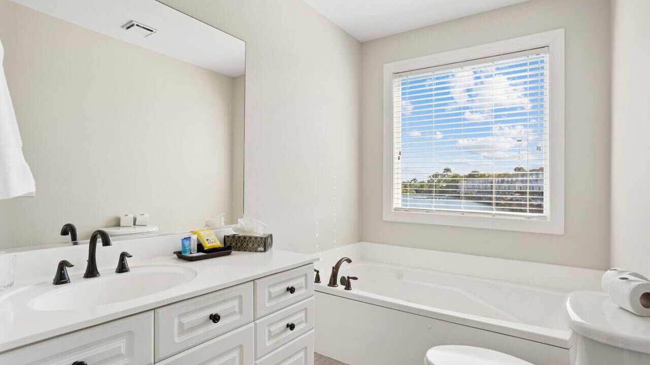 Photo of Bathroom in North Charleston