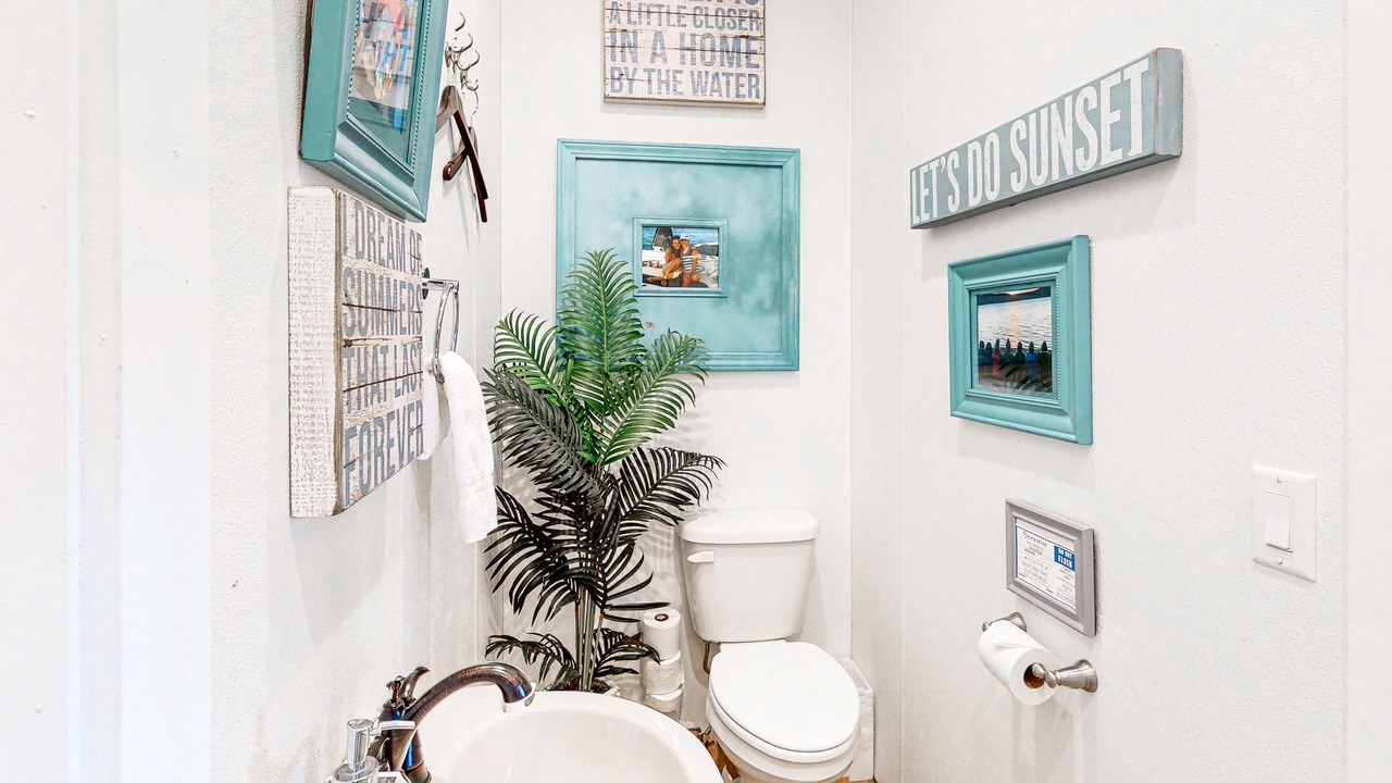 Photo of Bathroom in Garfield