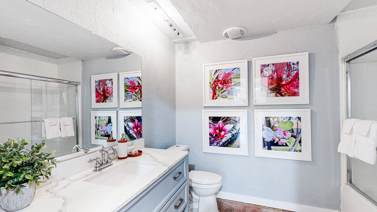 Photo of Bathroom in Garfield