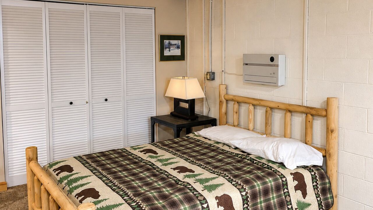 Photo of Bedroom in Old Fort