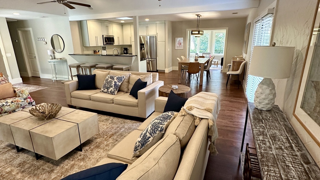 Photo of Livingroom in North Forest Beach