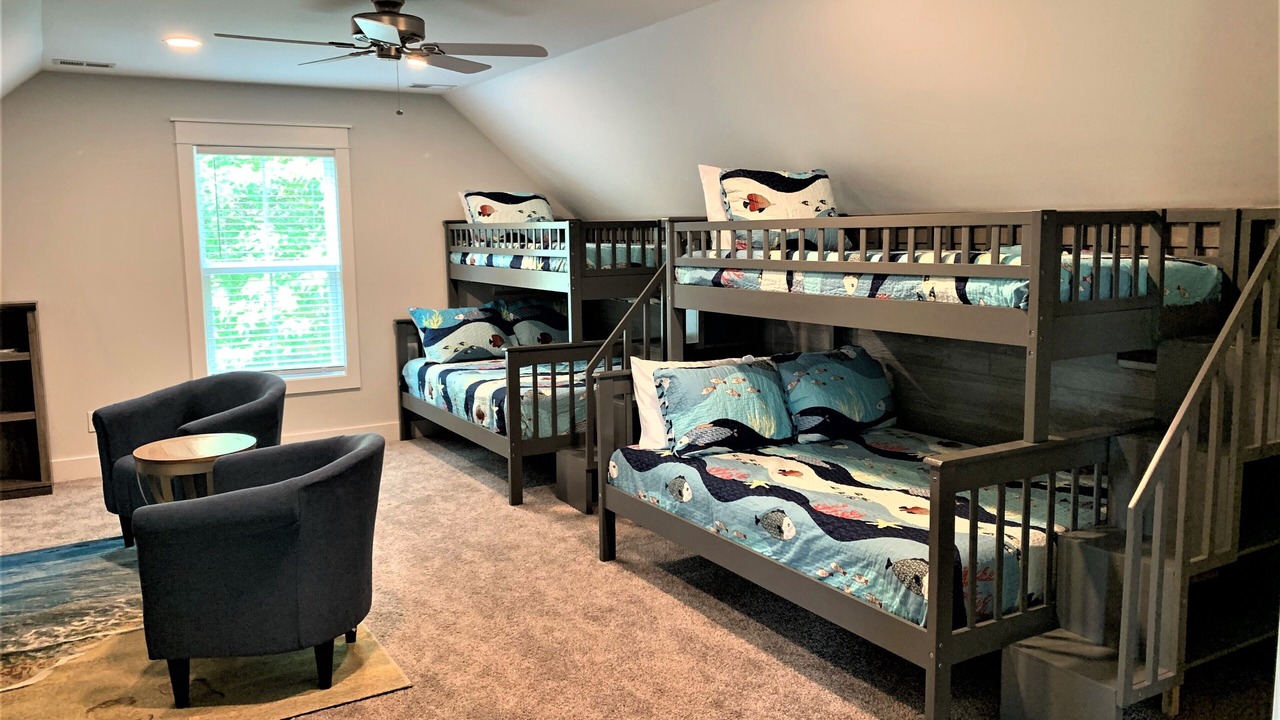 Photo of Bedroom in Folly Field