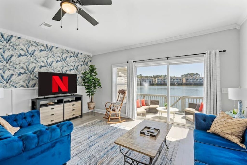Photo of Livingroom in North Charleston