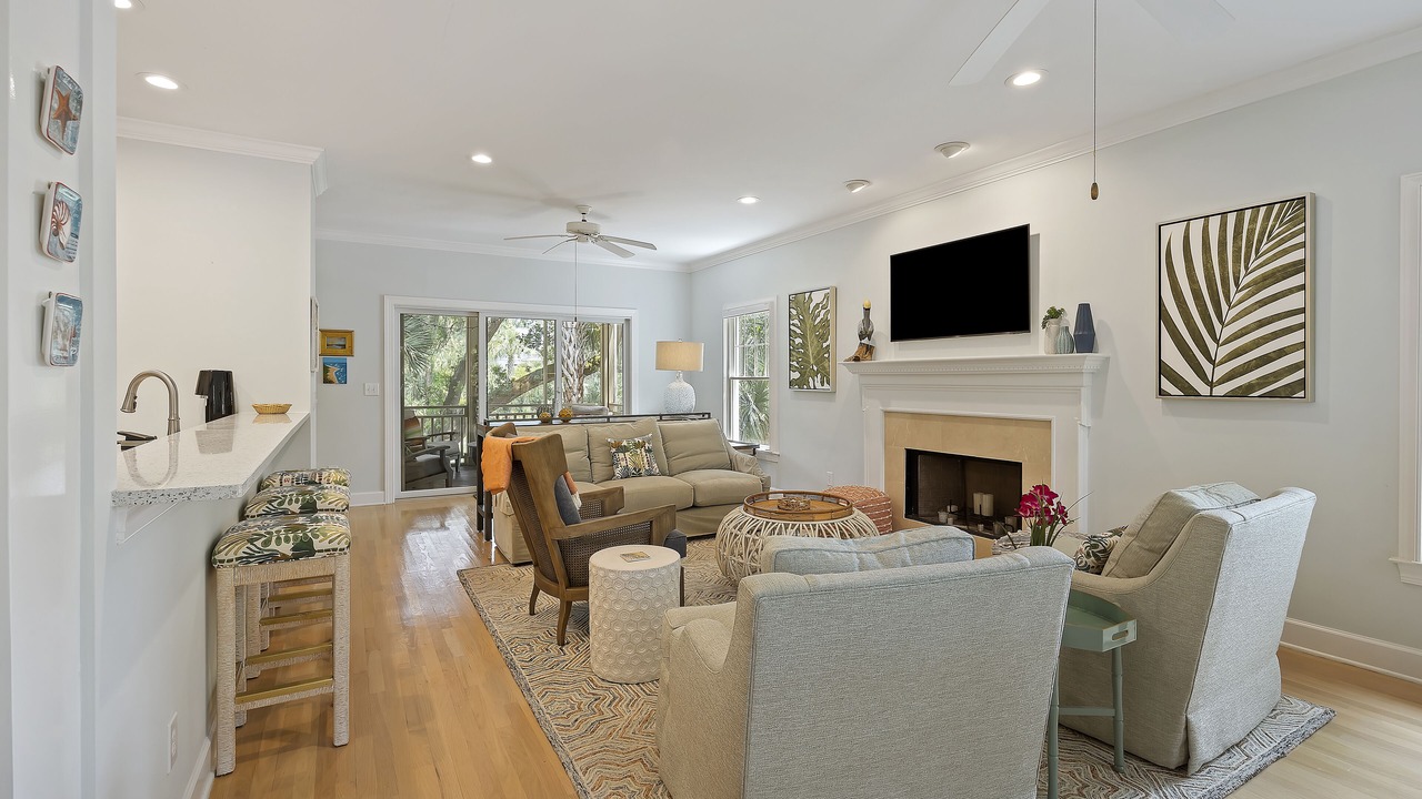 Photo of Livingroom in Vanderhorst Plantation