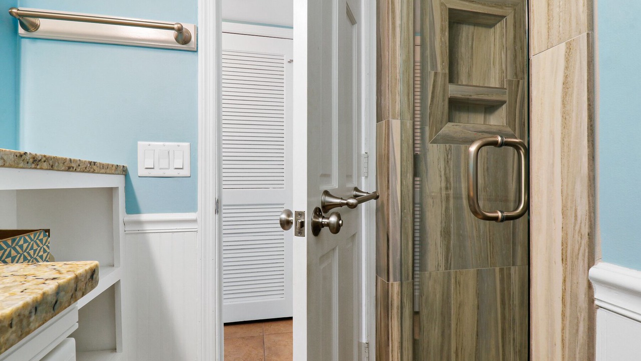 Photo of Bathroom in Harbour Town