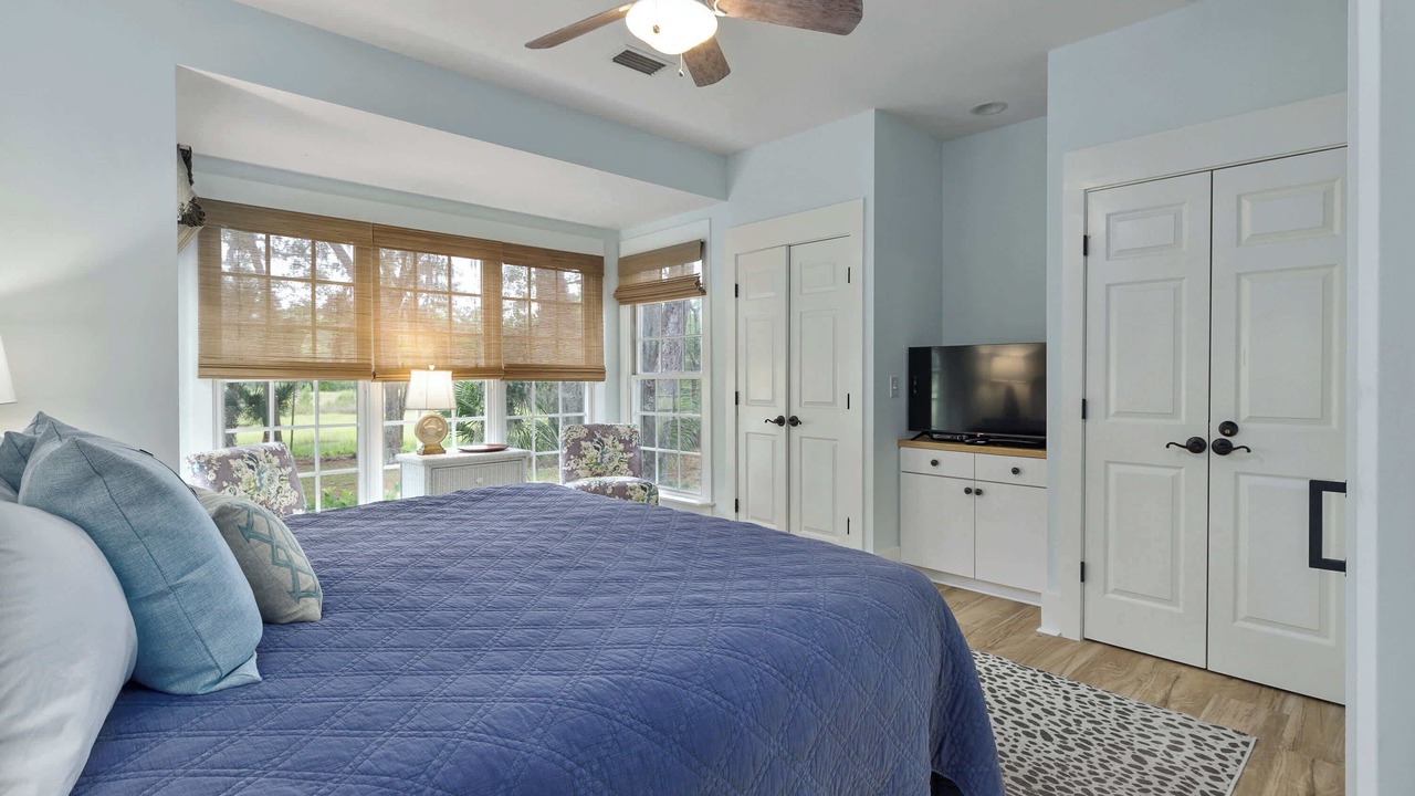 Photo of Bedroom in Melrose on the Beach