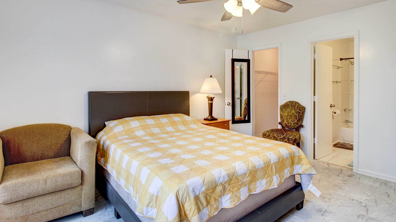 Photo of Bedroom in Whitemarsh Island