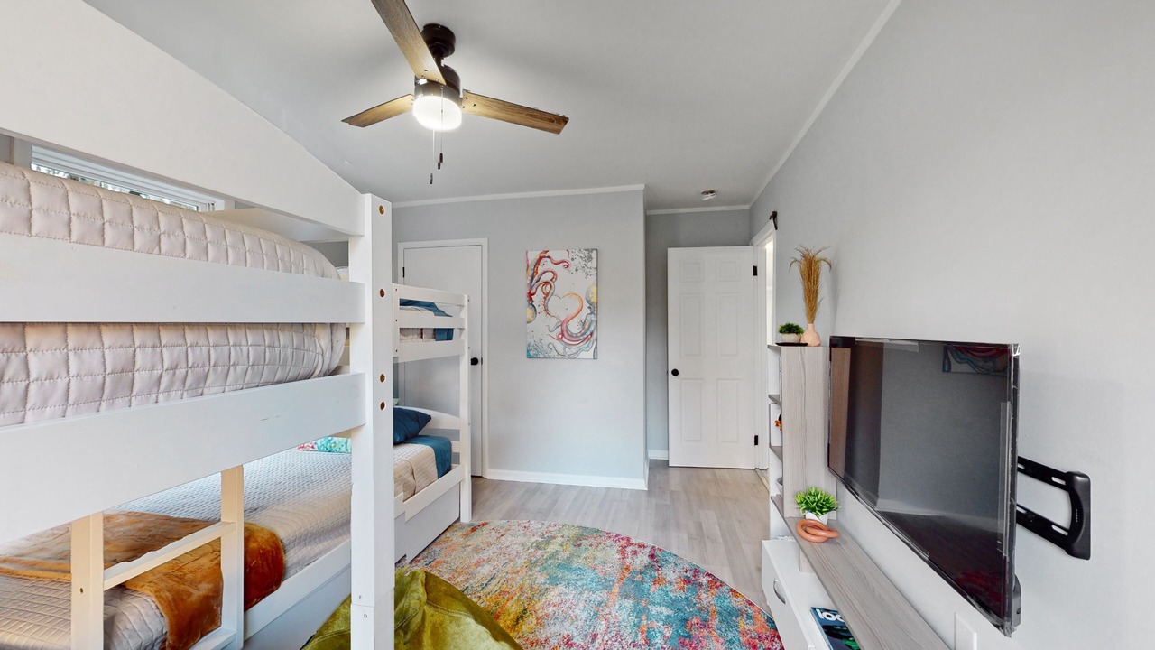 Photo of Bedroom in Shell Point