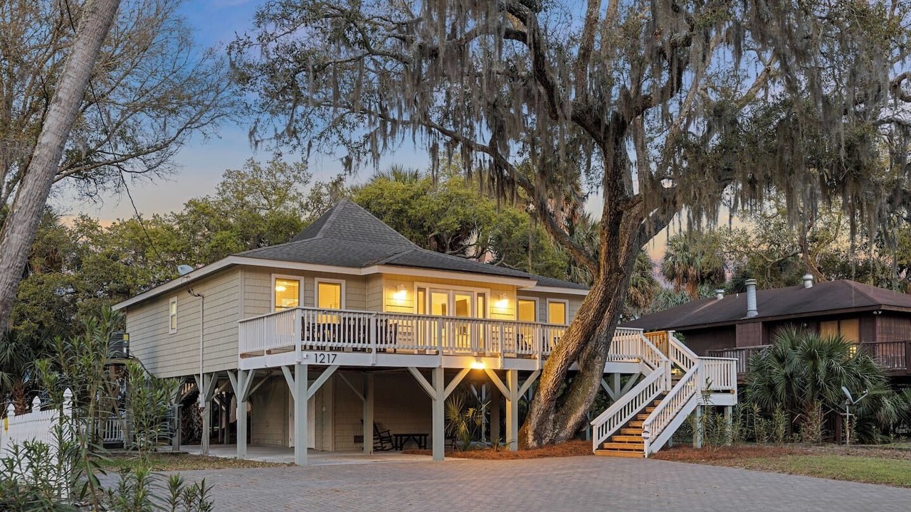 Photo of Others in Edisto Island
