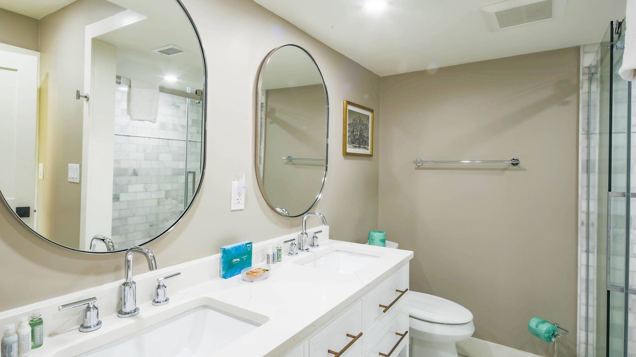 Photo of Bathroom in Harbour Town
