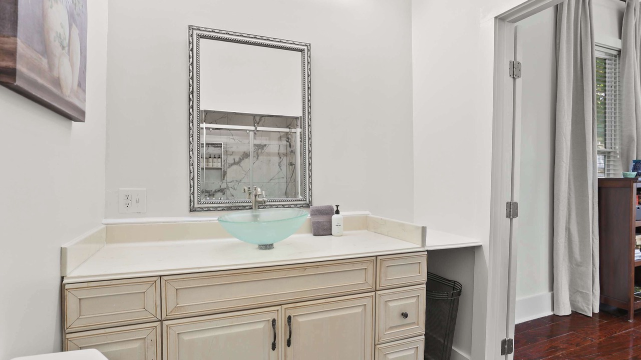 Photo of Bathroom in Mid-City