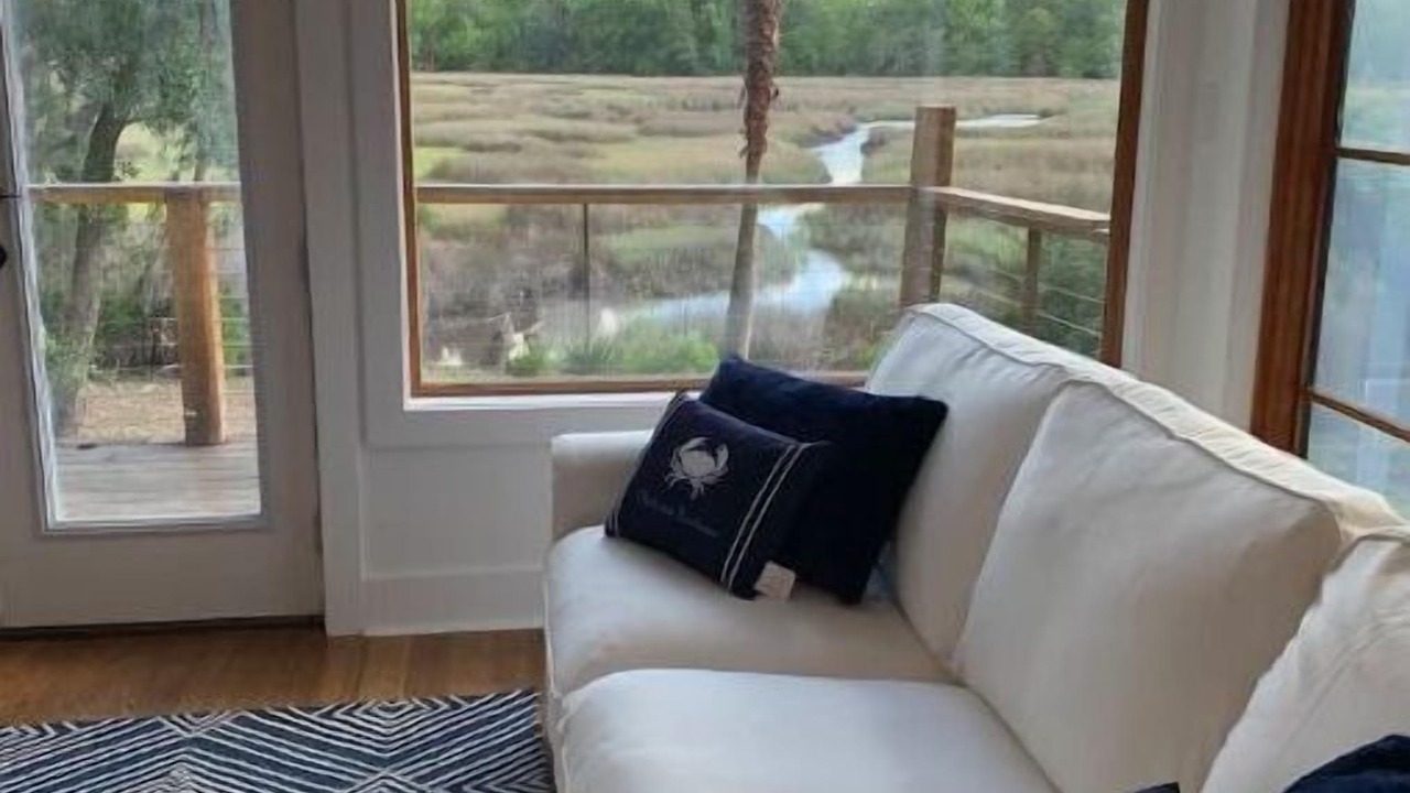 Photo of Livingroom in Johns Island