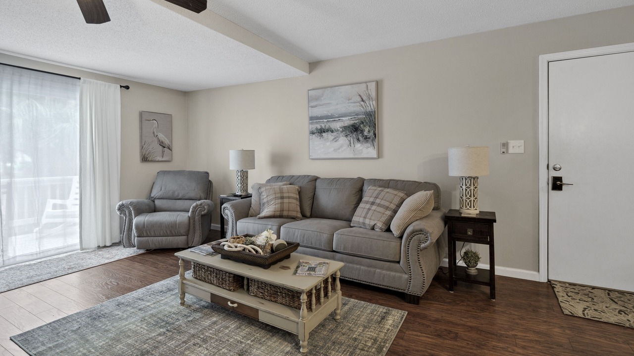 Photo of Livingroom in Ocean Ridge