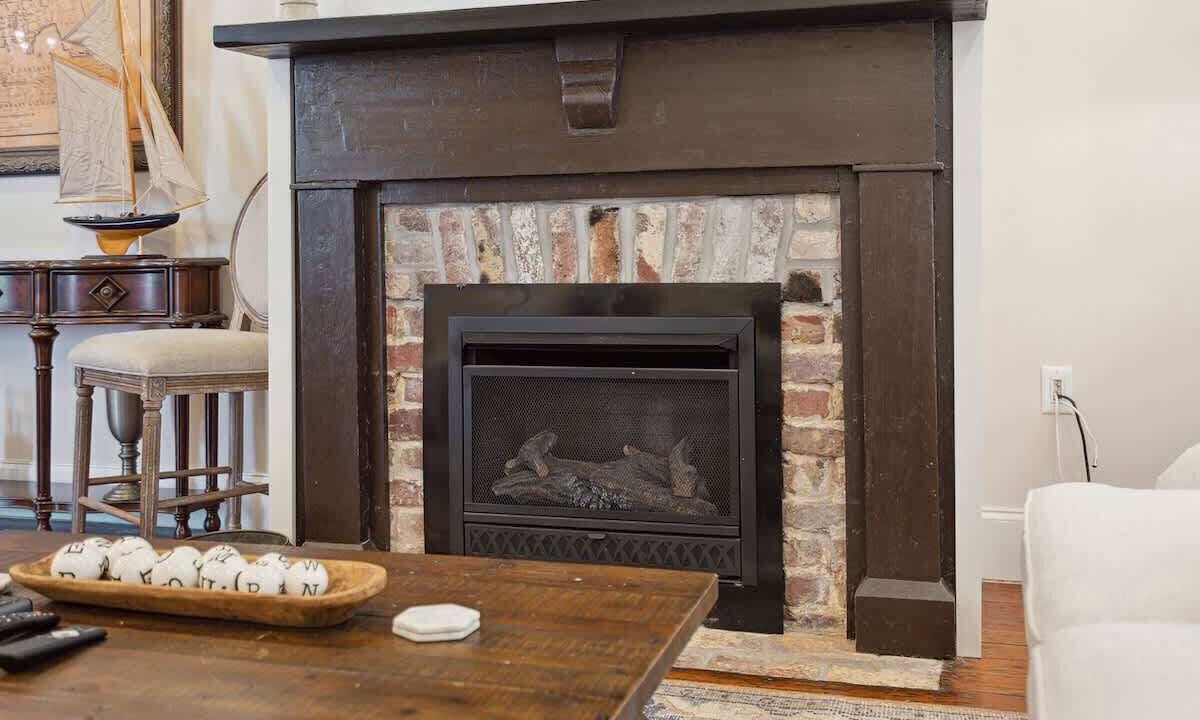 Photo of Livingroom in Harleston Village
