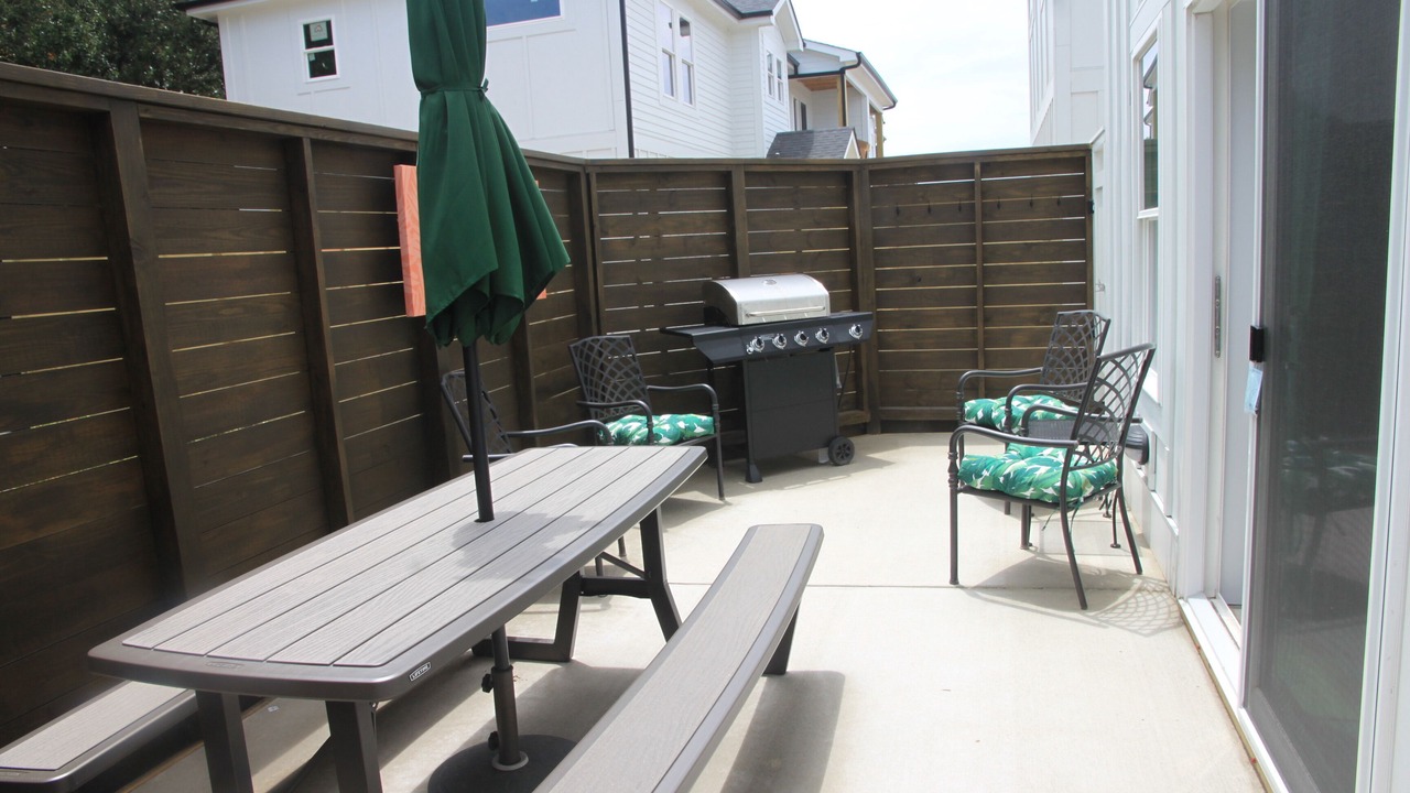 Photo of Outdoor in Corolla Light