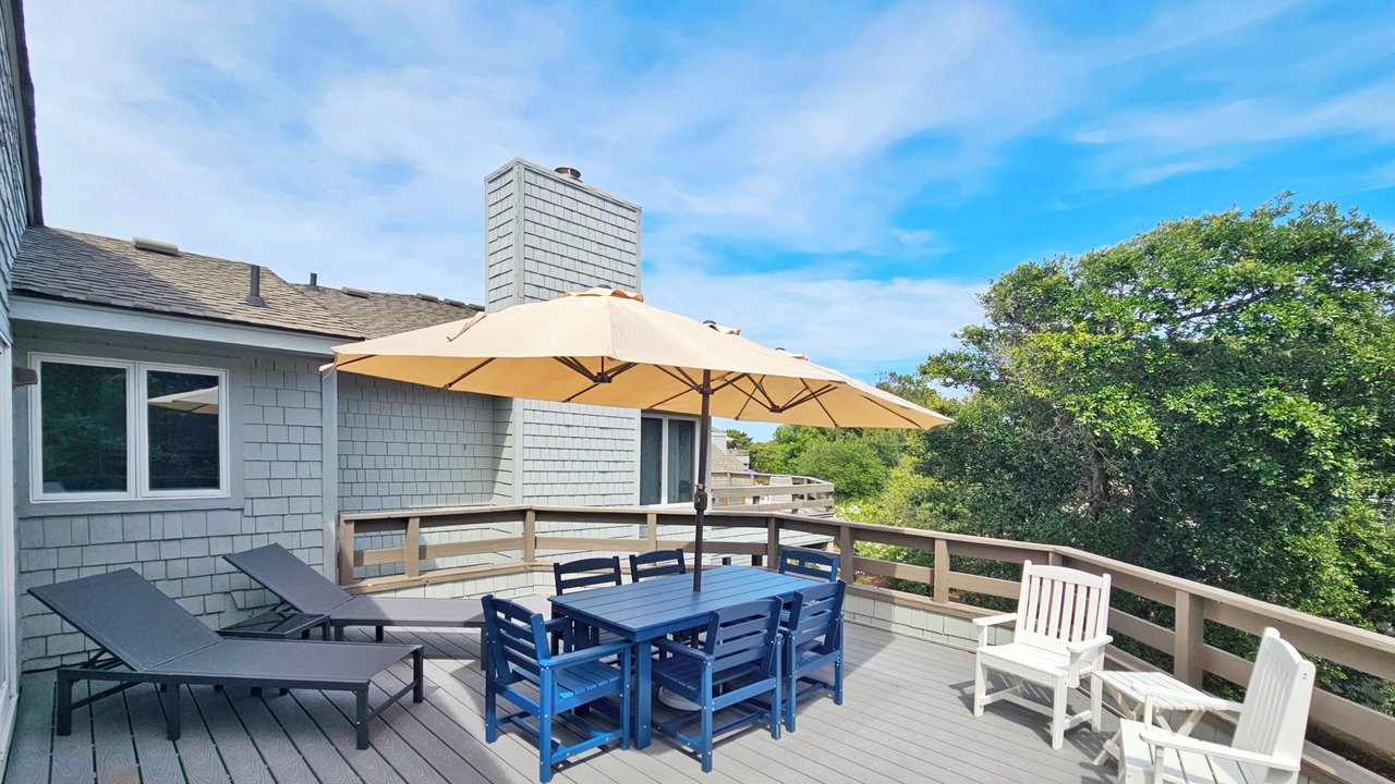 Photo of Outdoor in Corolla Light