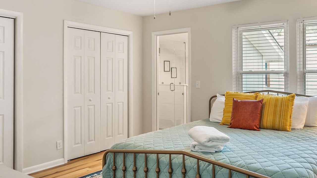 Photo of Bedroom in Pigeon Point