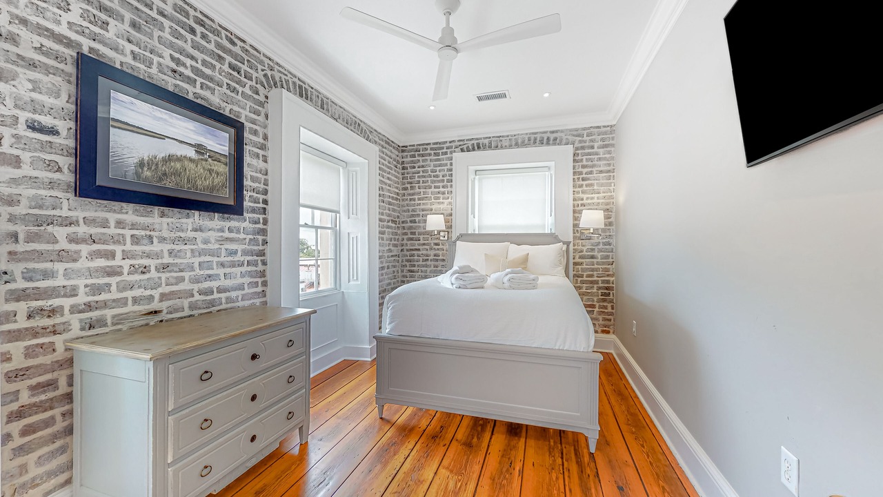 Photo of Bedroom in South of Broad