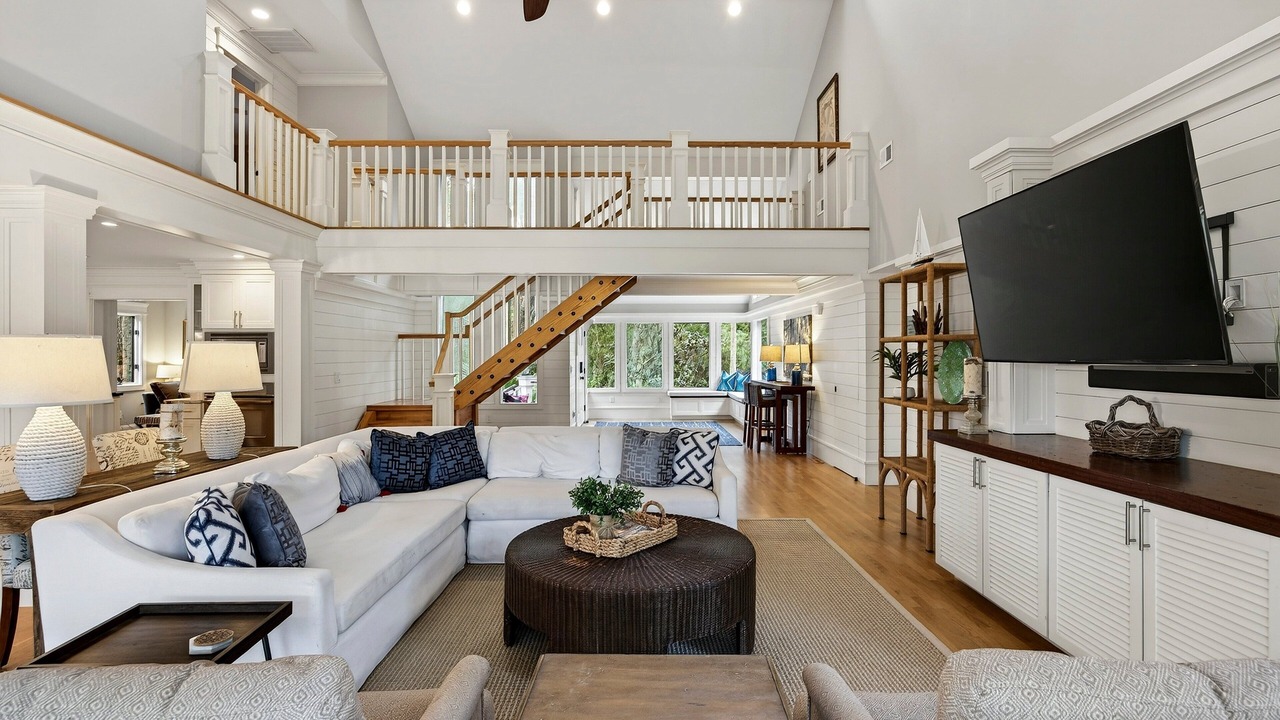 Photo of Livingroom in Vanderhorst Plantation