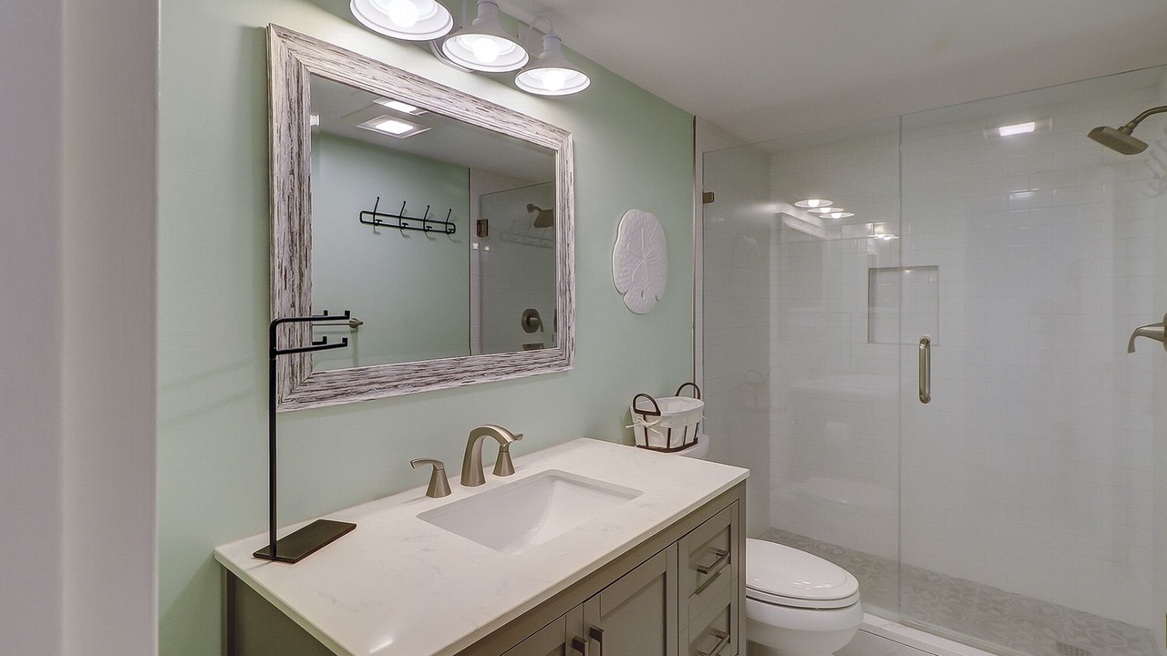 Photo of Bathroom in Harbour Town