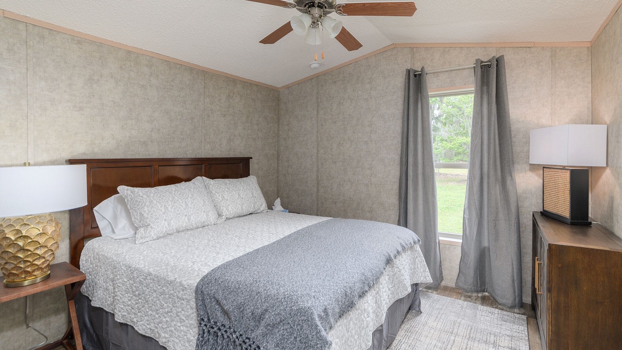 Photo of Bedroom in Seabrook