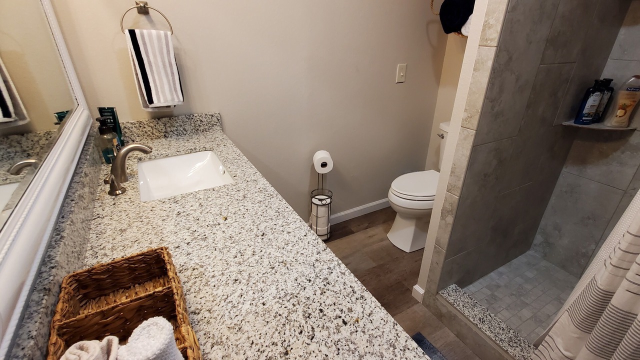 Photo of Bathroom in Cecil
