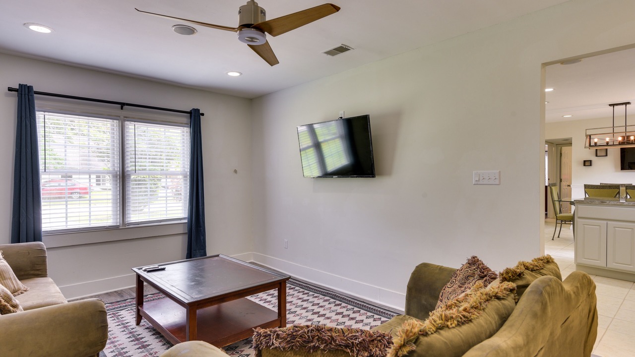 Photo of Livingroom in West Ashley