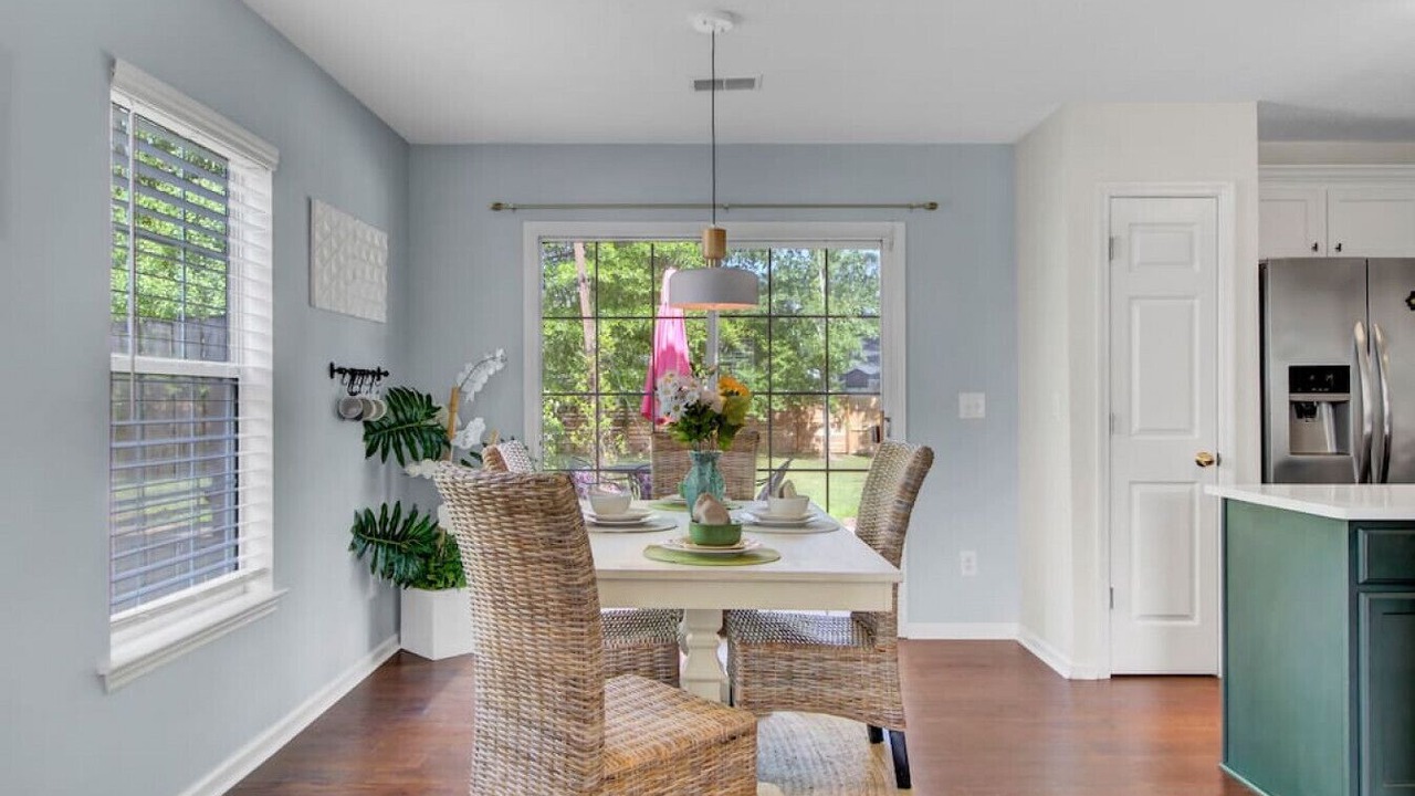 Photo of Livingroom in North Charleston