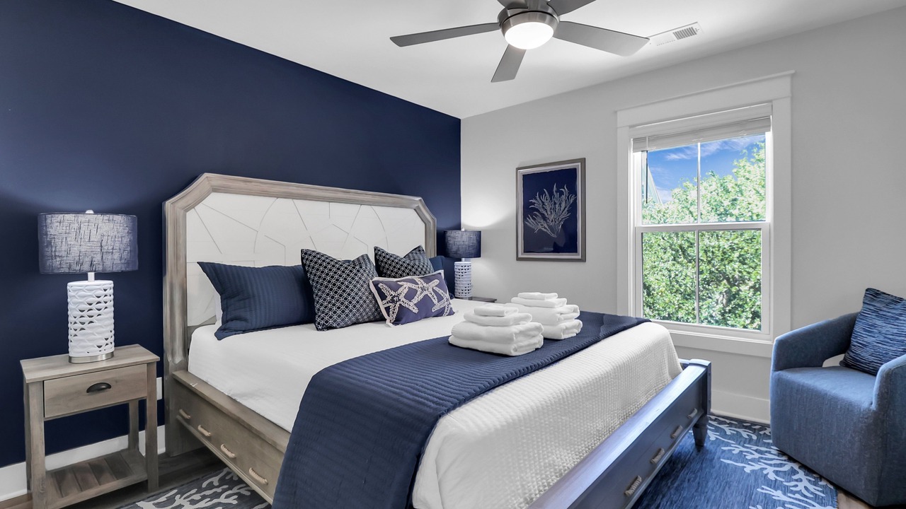 Photo of Bedroom in Folly Field