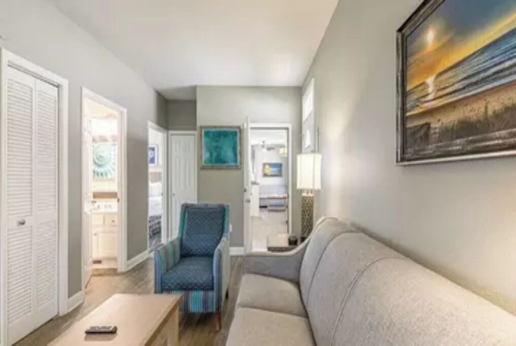 Photo of Livingroom in Ocean Ridge