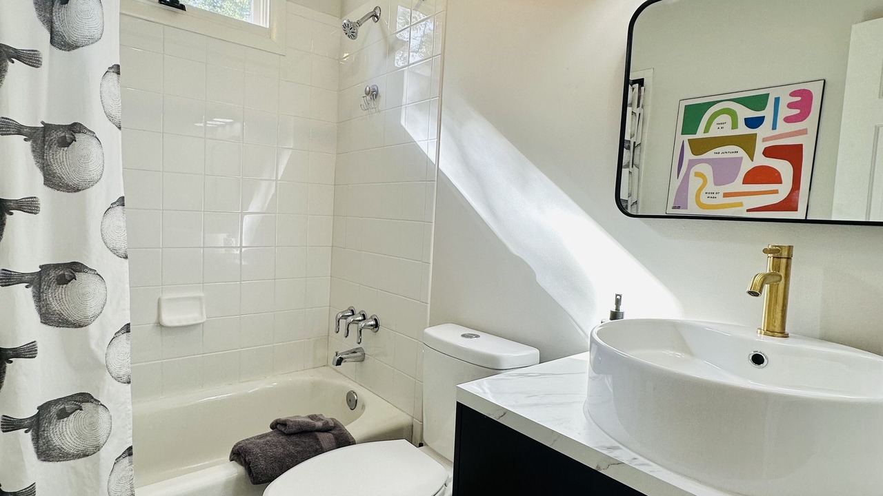 Photo of Bathroom in Tarpon Pond