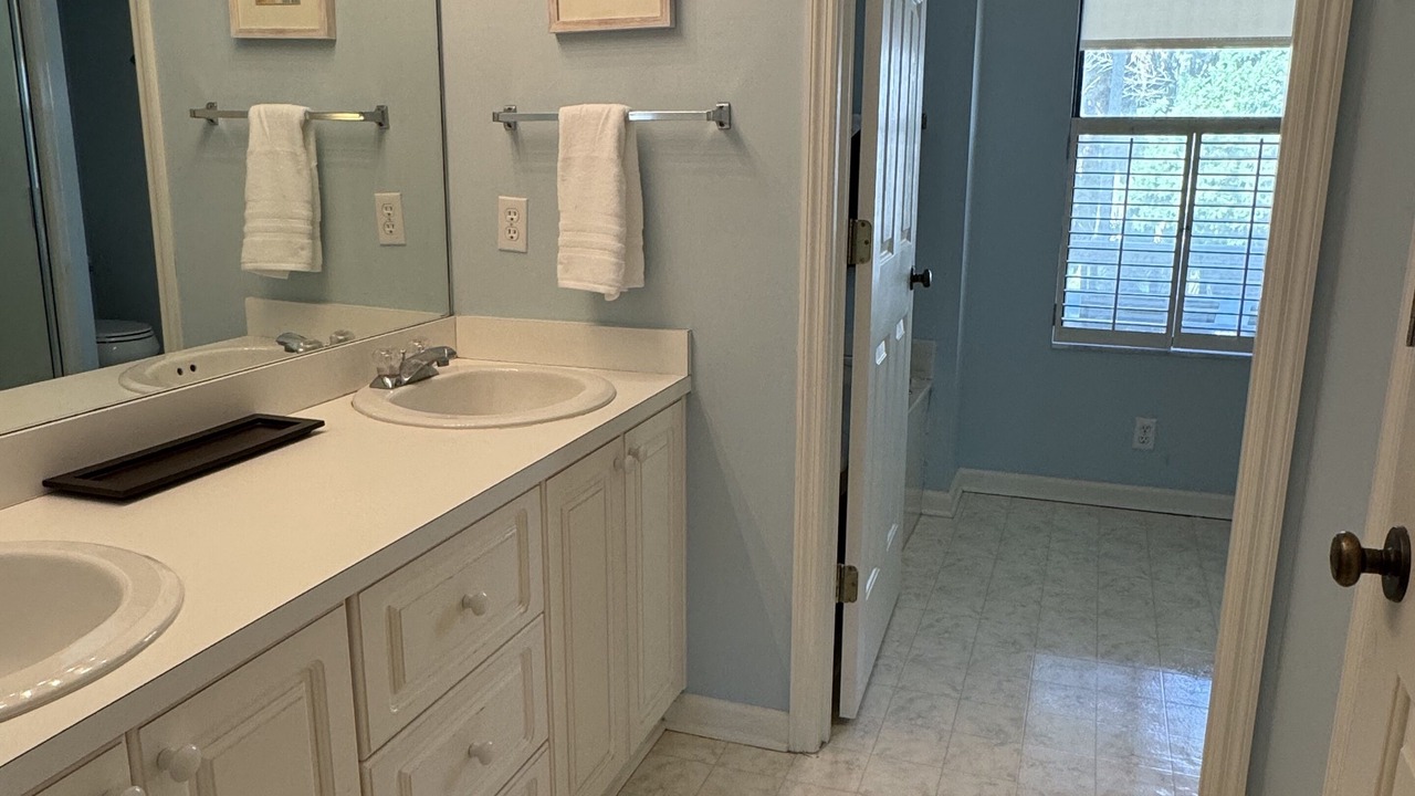 Photo of Bathroom in Deer Lake
